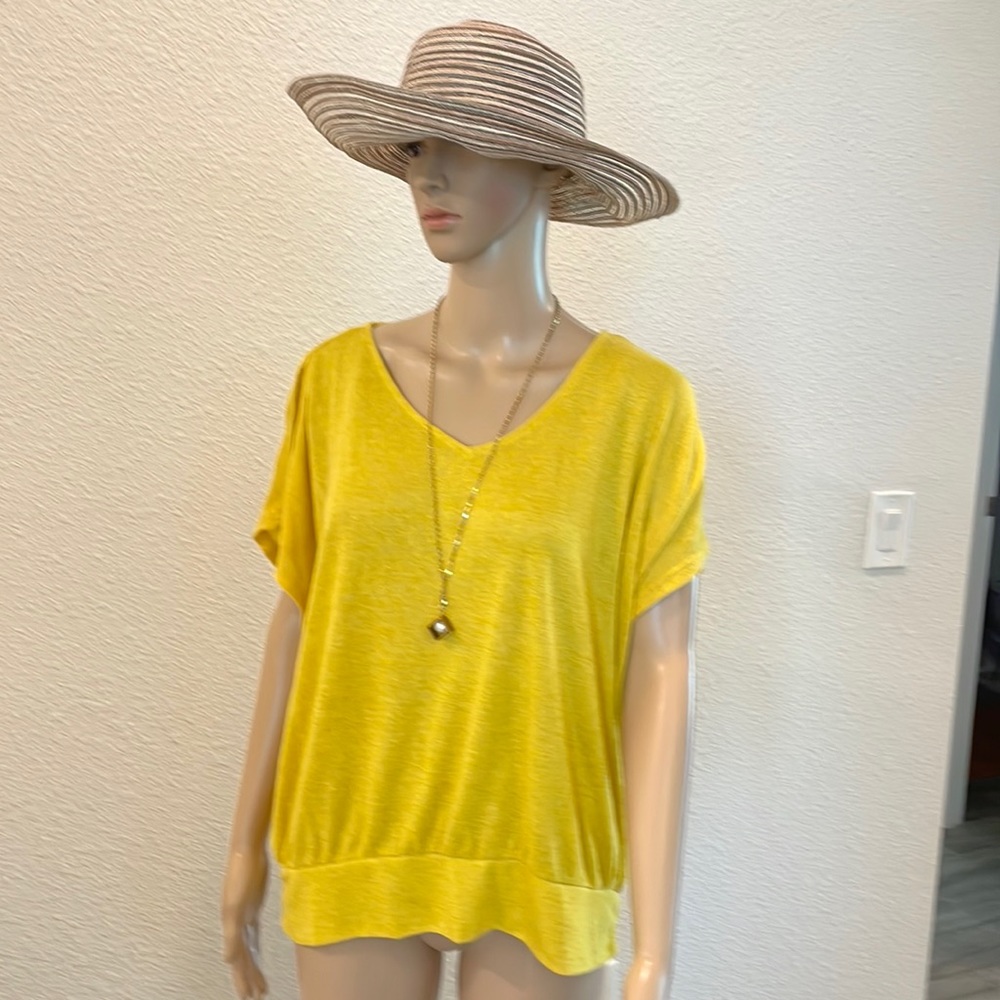 Jennifer Lopez yellow split sleeve top with band at waist XL